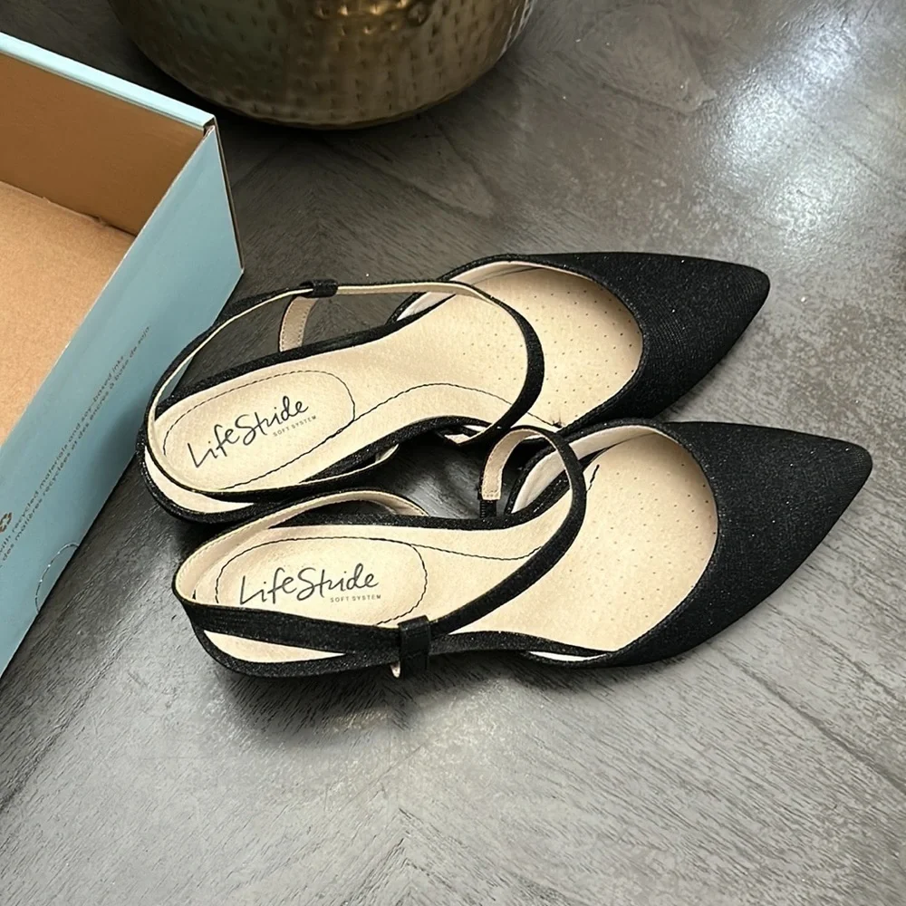 LIFESTRIDE Minimalist Slingback Pumps (WIDE)
